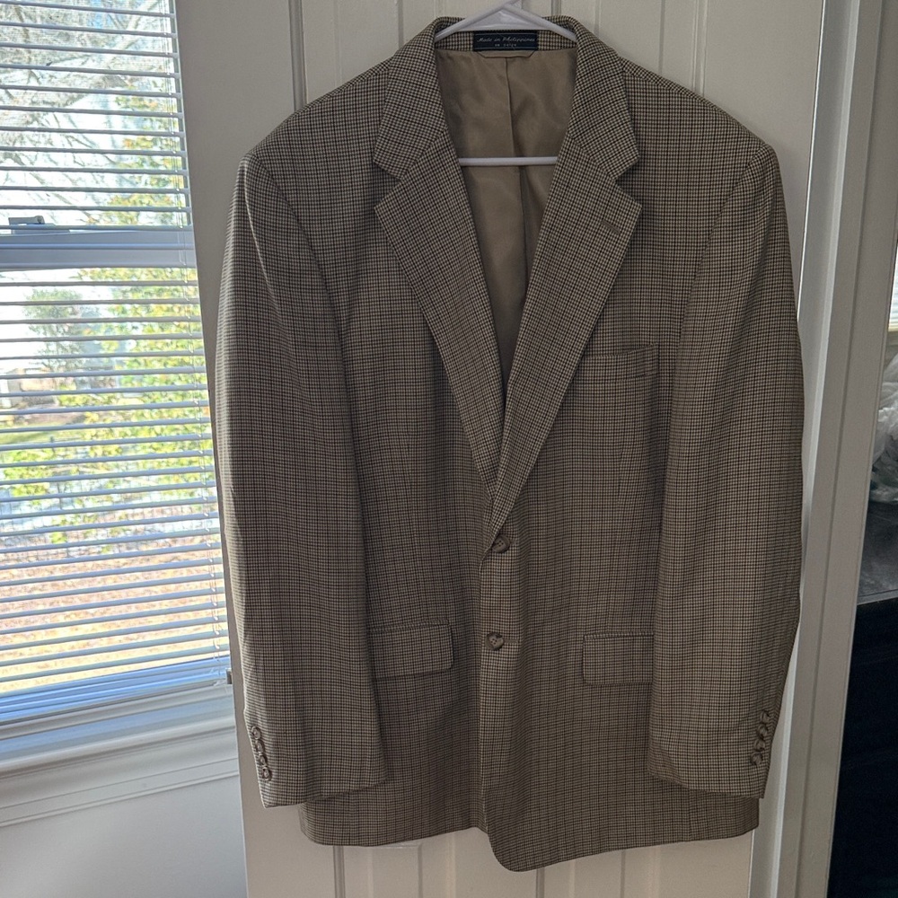 Men's Light Weight Tan and Blue Blazer